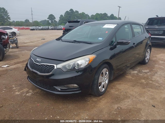 KIA FORTE LX 2016 KNAFK5A82G5629517 Image 2