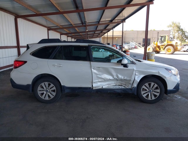 Subaru Outback 2.5i Premium 2018 4S4BSACC3J3316731 Image 13