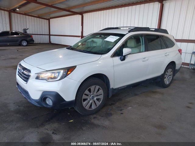 Subaru Outback 2.5i Premium 2018 4S4BSACC3J3316731 Image 2