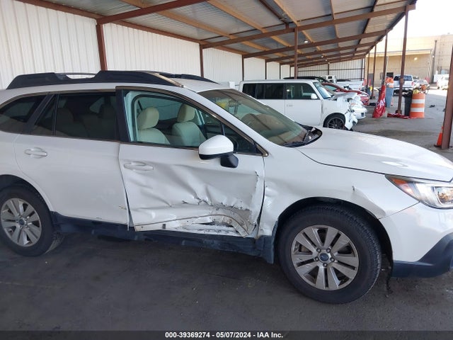 Subaru Outback 2.5i Premium 2018 4S4BSACC3J3316731 Image 6