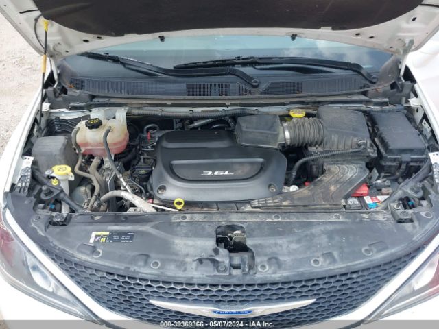 2C4RC1FG2KR507872 Chrysler Pacifica Touring Plus