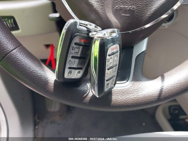2C4RC1FG2KR507872 Chrysler Pacifica Touring Plus