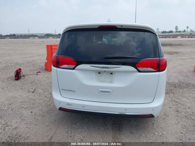 2C4RC1FG2KR507872 Chrysler Pacifica Touring Plus