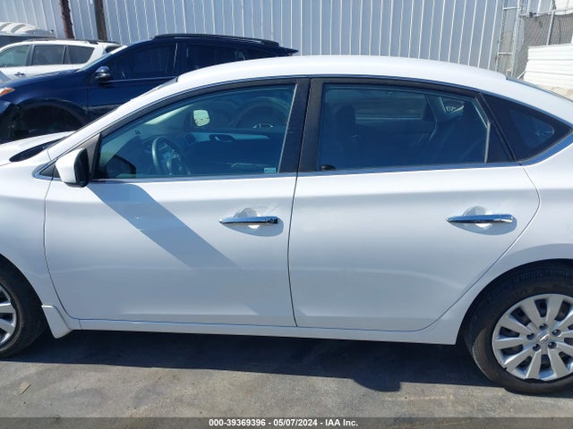 Nissan SENTRA S 2018 3N1AB7AP5JY332867 Image 14