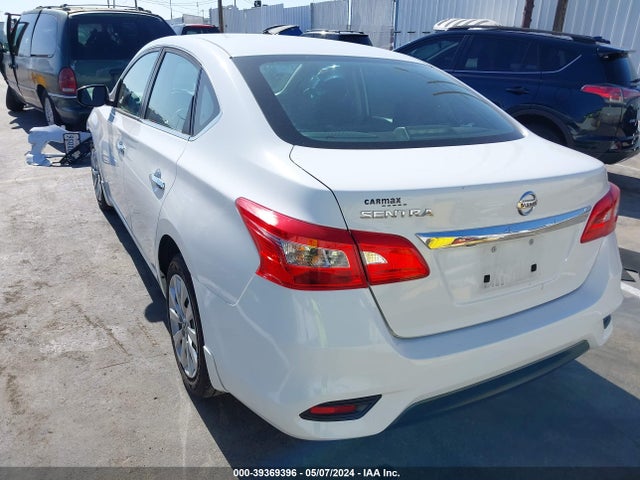 Nissan SENTRA S 2018 3N1AB7AP5JY332867 Image 3