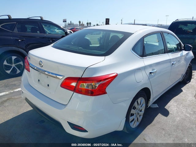 Nissan SENTRA S 2018 3N1AB7AP5JY332867 Image 4