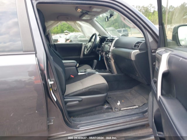 Toyota 4RUNNER SR5 2018 JTEZU5JR6J5182891 Image 5