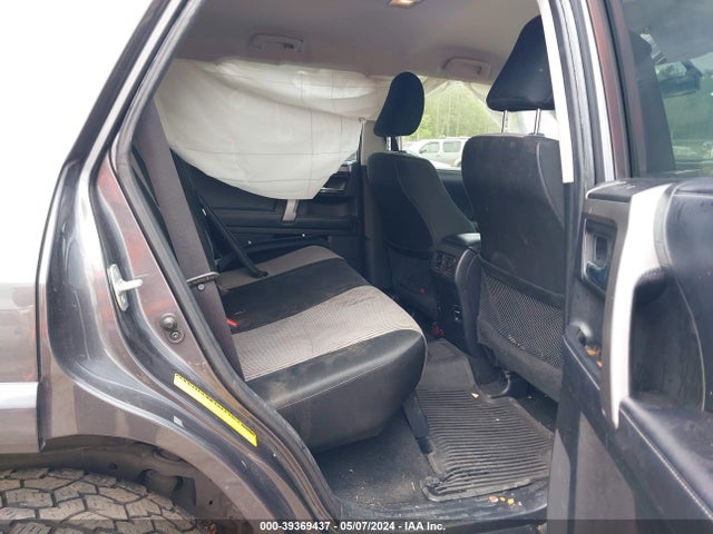 Toyota 4RUNNER SR5 2018 JTEZU5JR6J5182891 Image 8