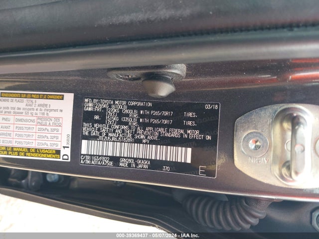 Toyota 4RUNNER SR5 2018 JTEZU5JR6J5182891 Image 9
