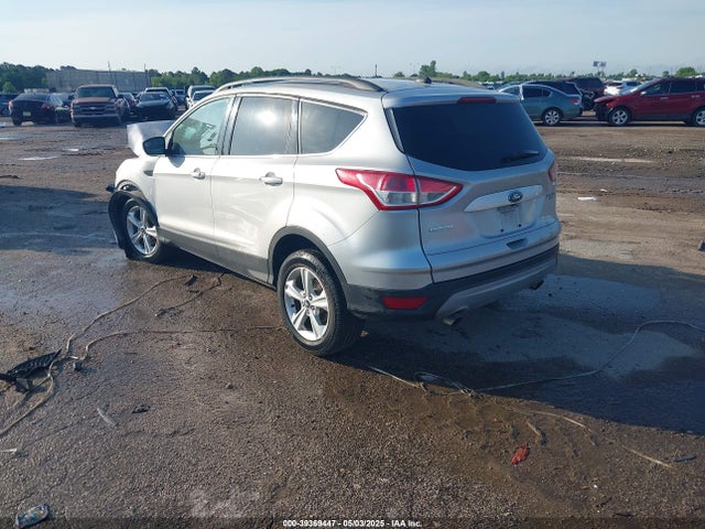 1FMCU0GX6GUC41452 Ford ESCAPE SE
