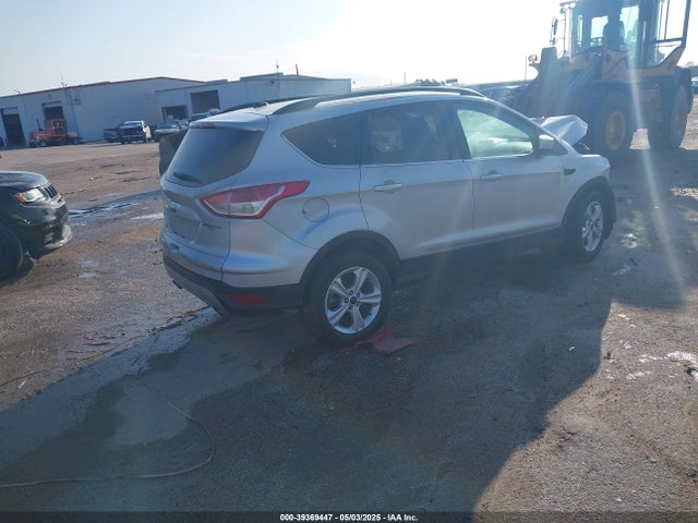 1FMCU0GX6GUC41452 Ford ESCAPE SE