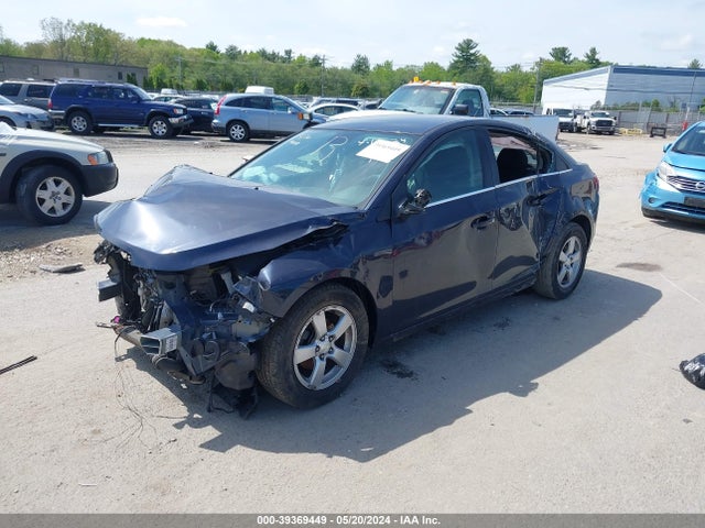 Chevrolet Cruze 1lt Auto 2015 1G1PC5SB9F7202782 Image 2