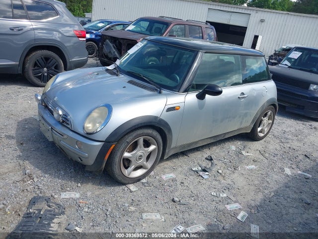 2003 MINI COOPER WMWRC33493TC41864 Photo 1