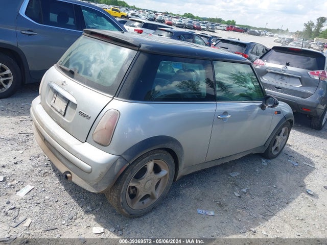 2003 MINI COOPER WMWRC33493TC41864 Photo 3