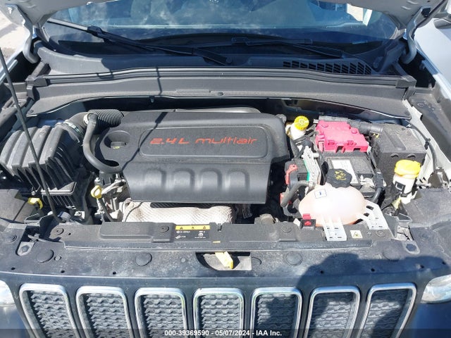 ZACNJBBB5LPL39989 Jeep Renegade Latitude 4x4