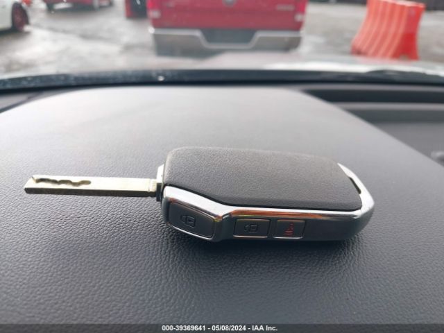 5XYRG4LC8NG110862 KIA SORENTO LX