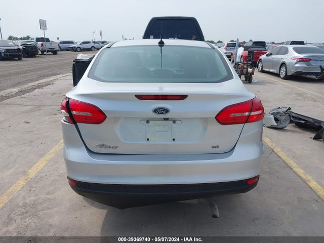 Ford FOCUS SE 2017 1FADP3F26HL315358 Image 17