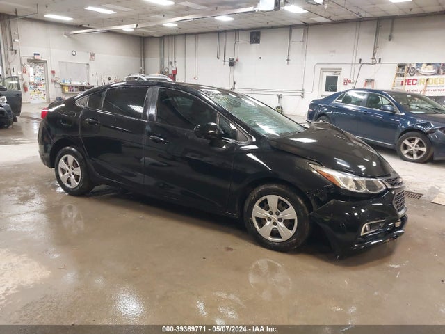 Chevrolet Cruze Ls Auto 2018 1G1BC5SM1J7176019 Image 1