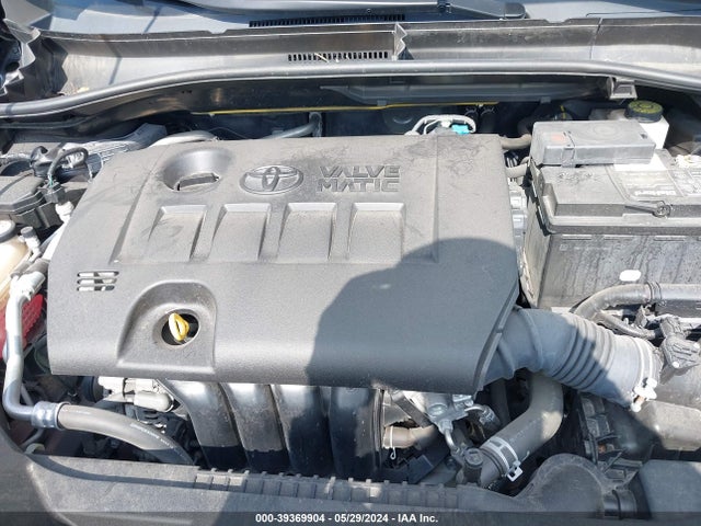Toyota C-HR XLE 2018 JTNKHMBX1J1007095 Image 10