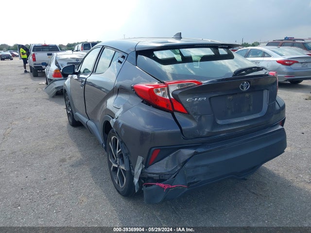 Toyota C-HR XLE 2018 JTNKHMBX1J1007095 Image 3