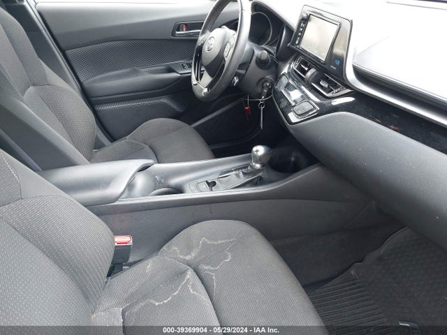 Toyota C-HR XLE 2018 JTNKHMBX1J1007095 Image 5