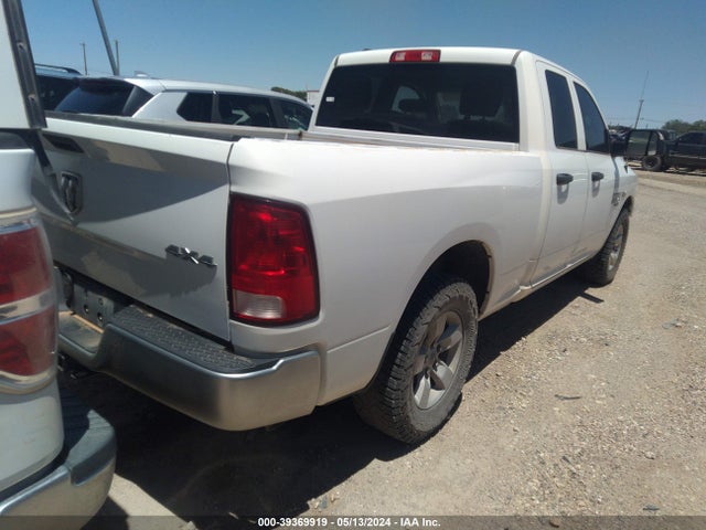 1C6RR7FT1MS579217 RAM 1500 Classic Tradesman Quad Cab 4x4 6'4 Box