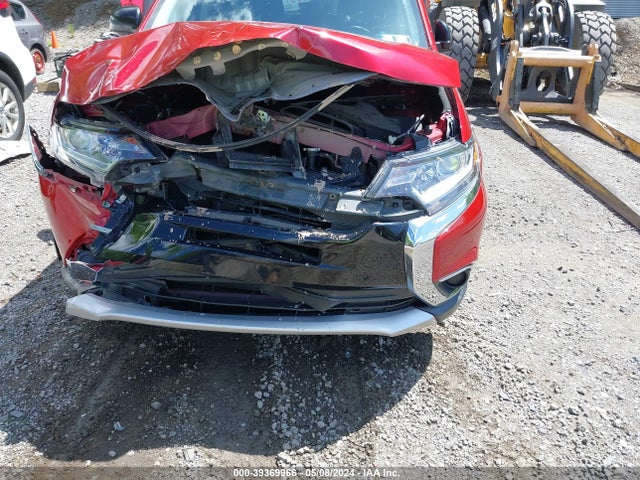JA4AZ2A35HZ069749 Mitsubishi Outlander Es