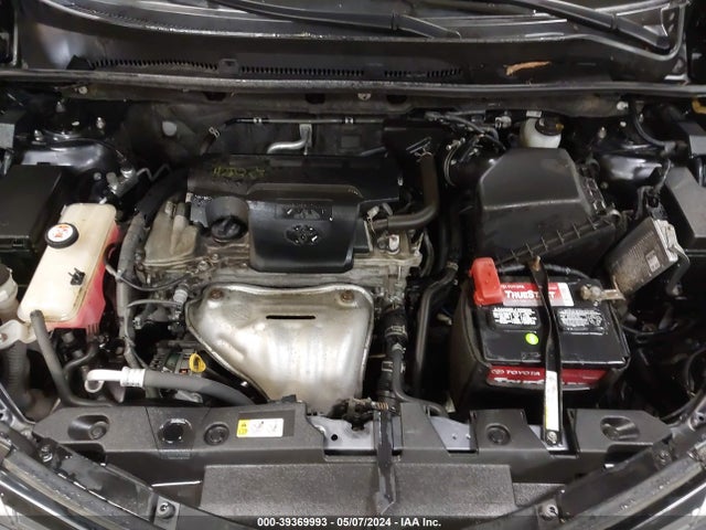 Toyota RAV4 LE 2018 JTMBFREV7JD248269 Image 10