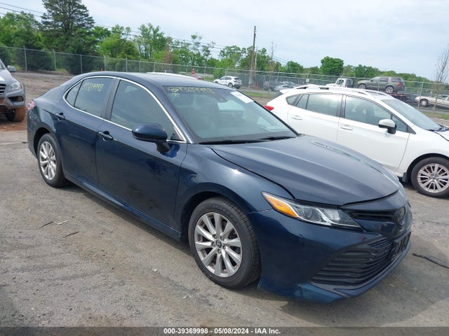 Toyota CAMRY LE 2018 4T1B11HK6JU576487 главное изображение