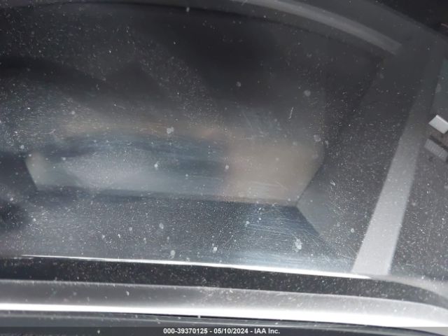 JHLRW2H91KX013597 Honda Cr-v Touring