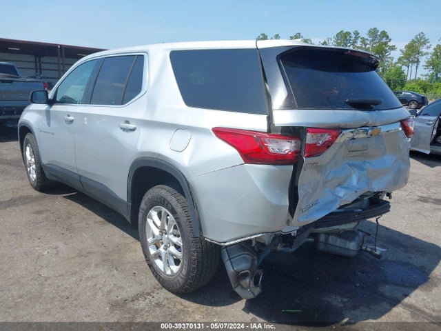 Chevrolet Traverse Ls 2019 1GNERFKW2KJ146825 Image 3