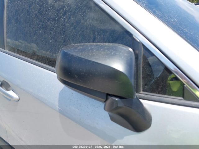 2T3H1RFV7MC131517 Toyota RAV4 LE