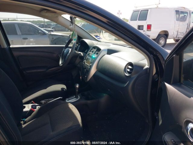 3N1CN7APXFL803240 Nissan Versa 1.6 Sl