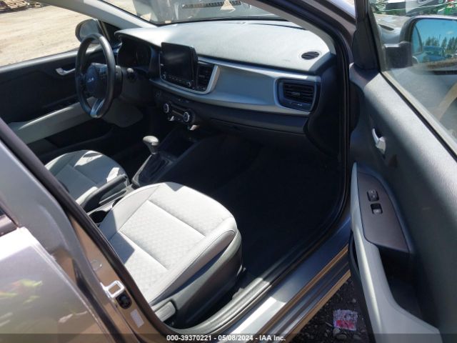 3KPA24AD8PE585516 KIA RIO S