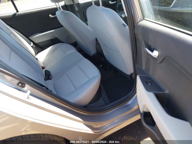 3KPA24AD8PE585516 KIA RIO S