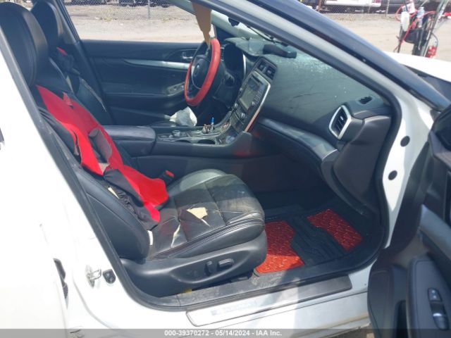 1N4AA6AP5GC424210 Nissan Maxima 3.5 Sl