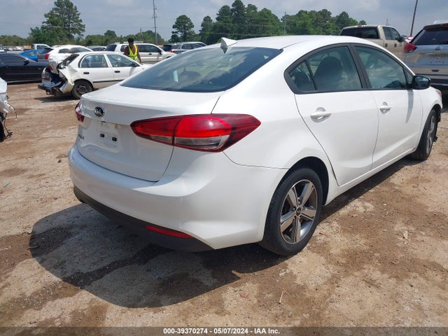 KIA FORTE LX 2018 3KPFL4A74JE179950 Image 4