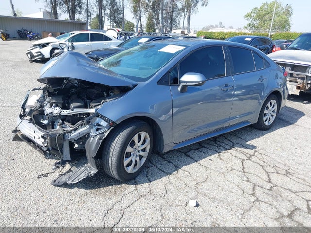 Toyota COROLLA LE 2021 5YFEPMAE3MP231425 Image 2