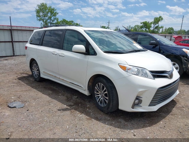 Toyota Sienna Xle 8 Passenger 2018 5TDYZ3DC1JS953006 главное изображение