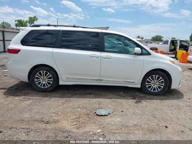 Toyota Sienna Xle 8 Passenger 2018 5TDYZ3DC1JS953006 Image 13