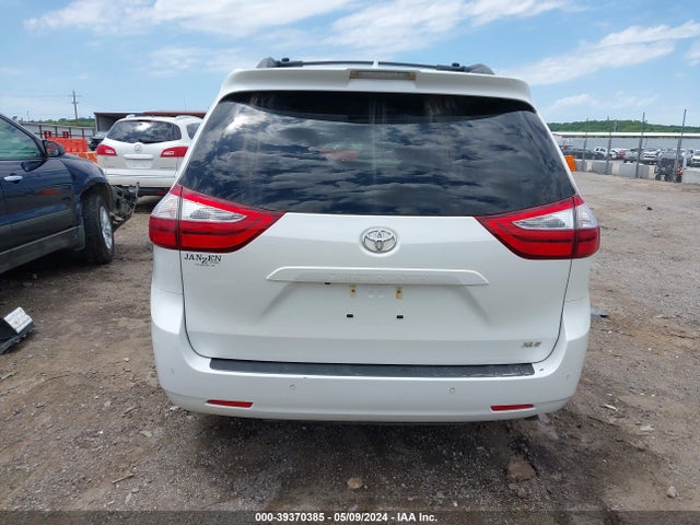 Toyota Sienna Xle 8 Passenger 2018 5TDYZ3DC1JS953006 Image 16