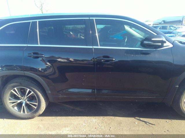 Toyota Highlander Xle V6 2016 5TDJKRFH2GS253621 Image 13