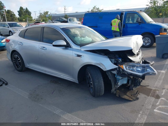 2018 5XXGT4L33JG195790 main image
