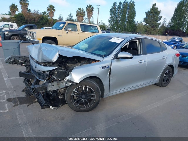 KIA Optima Lx 2018 5XXGT4L33JG195790 Image 2