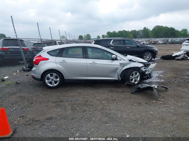 Ford FOCUS SE 2014 1FADP3K26EL263733 Image 13
