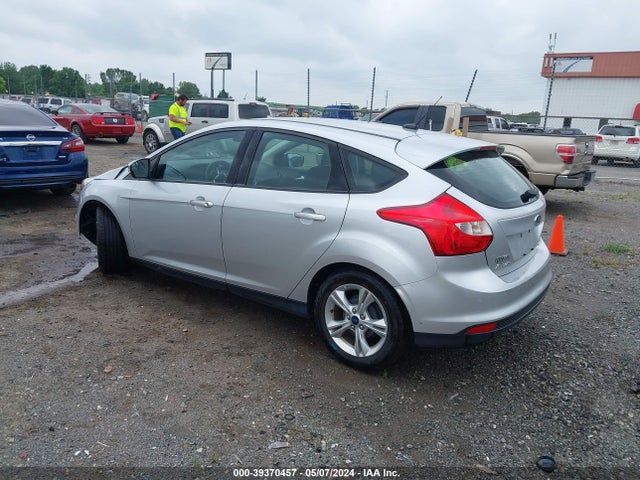 Ford FOCUS SE 2014 1FADP3K26EL263733 Image 3