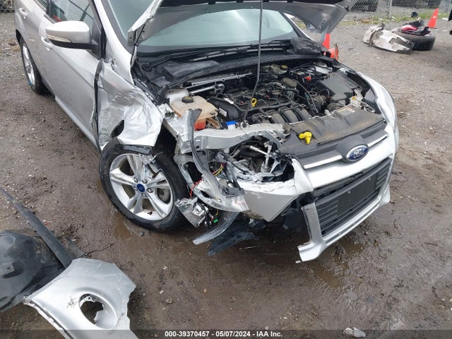 Ford FOCUS SE 2014 1FADP3K26EL263733 Image 6