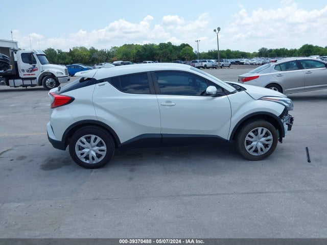 Toyota C-HR LE 2021 NMTKHMBX8MR130855 Image 13