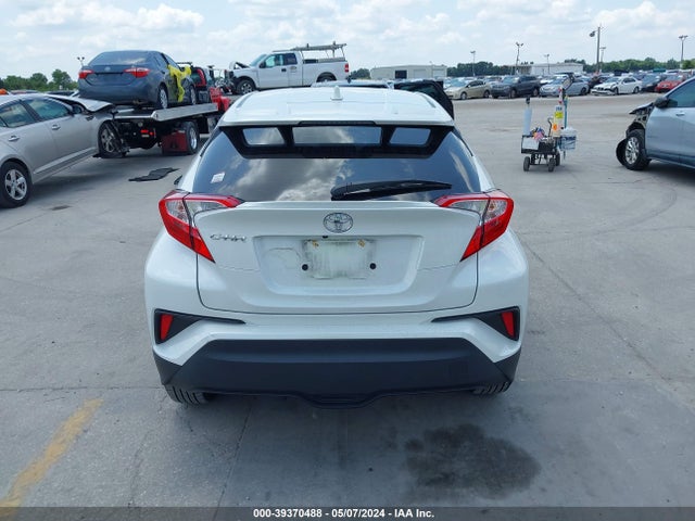 Toyota C-HR LE 2021 NMTKHMBX8MR130855 Image 16