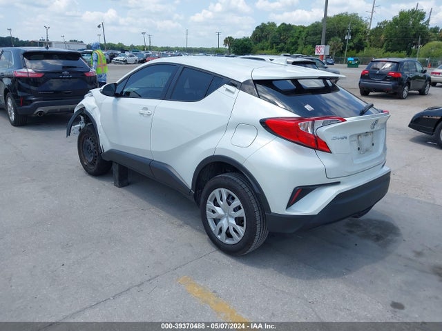 Toyota C-HR LE 2021 NMTKHMBX8MR130855 Image 3